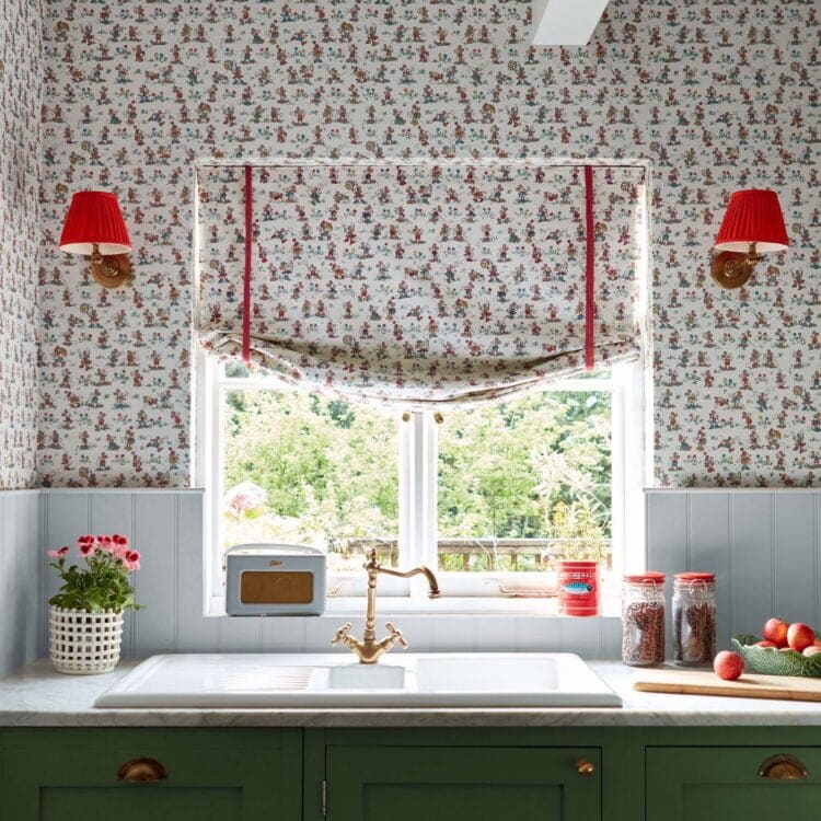 Disney Home X Sanderson Wallpapers - Mickey & Minnie - Image 3